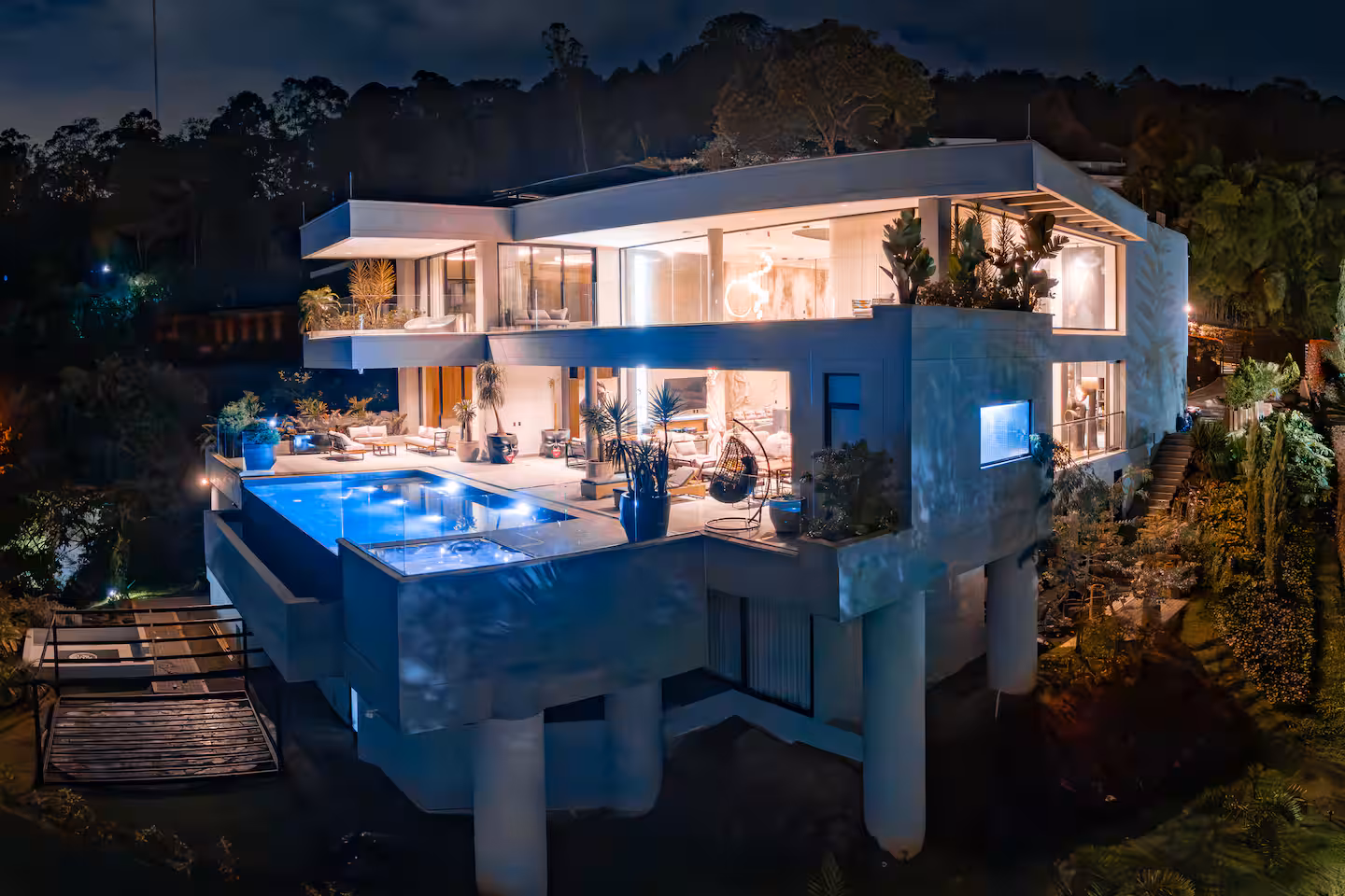 Luxury private stays
